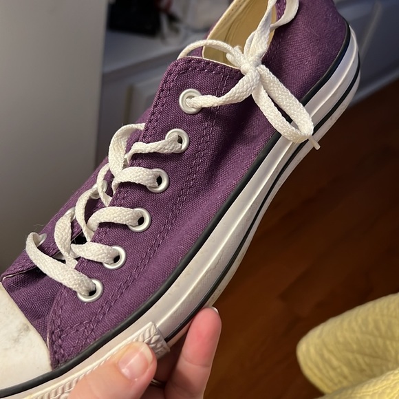 Purple converse Chuck Taylor’s size 8 - Picture 3 of 6